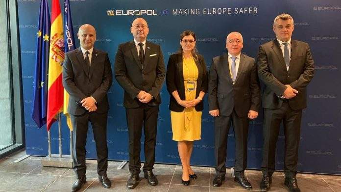 Direktor Granične policije na Kongresu šefova evropskih policija u Hagu