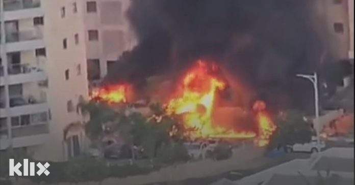  Na desetine raketa ispaljene u pravcu Izraela iz Gaze, Palestinci upali u gradove na jugu