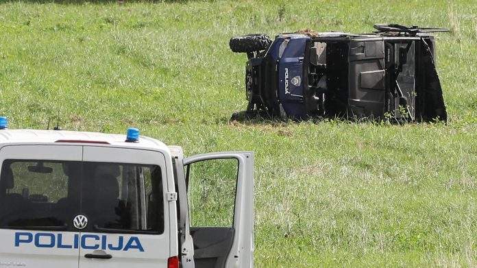 Tragična nesreća tokom obuke: Policijski službenik poginuo, trojica povrijeđena
