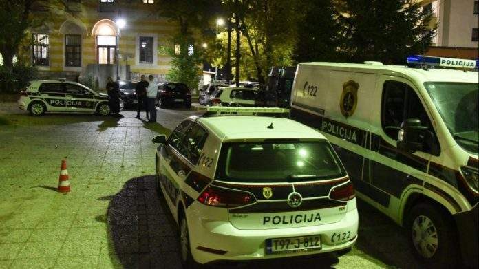 Uhapšeni dileri i napadač: Zaplijenjeni paketići marihuane, spida i tablete ekstazija