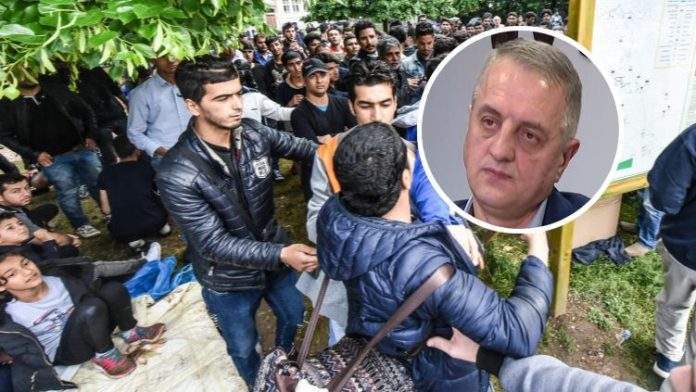 Žarko Laketa, direktor Službe za poslove sa strancima, za 