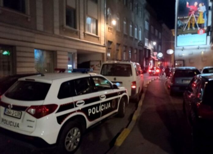 Žena počinila razbojništvo u Sarajevu: Drugoj otela torbicu s novcem i dokumentima 

