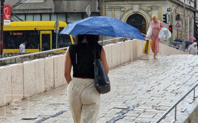 BiH danas na udaru nevremena: Ponegdje mogući jaki pljuskovi, olujni udari vjetra i grad