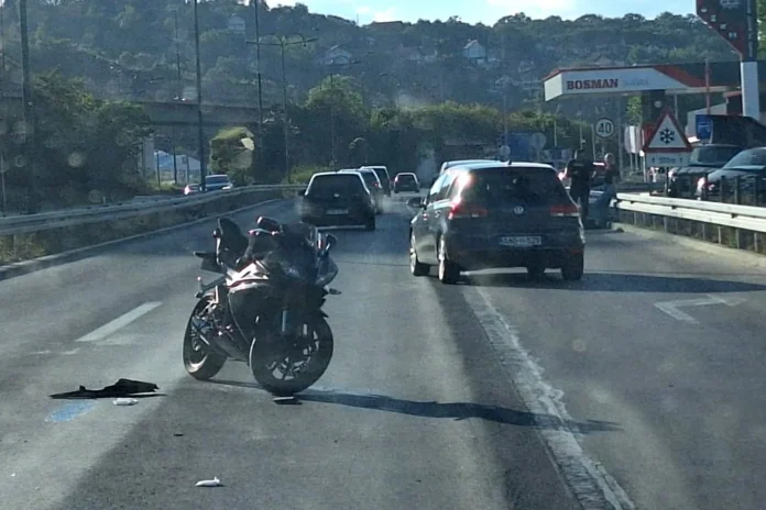 IlidžaSaobraćajna nezgoda kod Blažuja, policija na terenu