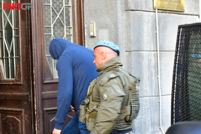 Pod jakom pratnjomVelika akcija u dva kantona: Počelo dovođenje uhapšenih u sarajevski MUP
