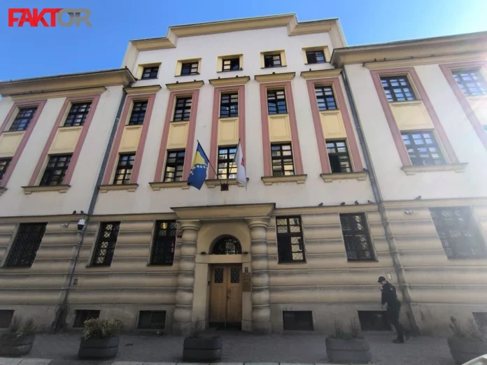 Tužilaštvo KSDvojici maloljetnika predložen jednomjesečni pritvor zbog izazivanja opće opasnosti