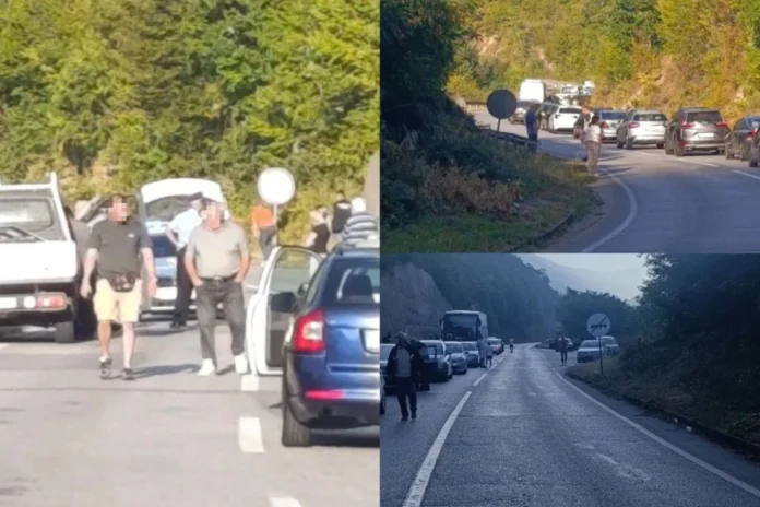 Uviđaj u tokuSaobraćajna nesreća u Ustiprači, četiri osobe povrijeđene