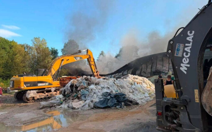 Veliki požar kod Gruda uspješno ugašen, slijedi sanacija požarišta