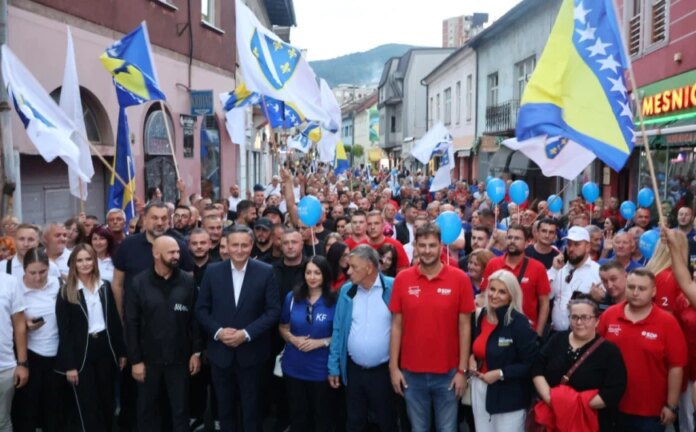 Bećirović u Zenici: “Želimo sigurnu, razvijenu i europsku BiH u kojoj ljudi mogu vidjeti budućnost”