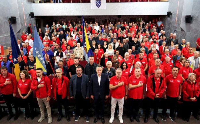 Izbori 2026 | SDP BiH najavio minimalnu platu od 1.500 i penziju od 1.000 KM