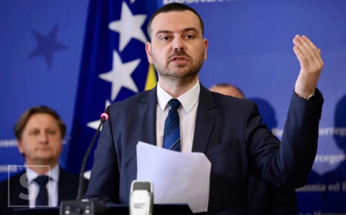 Magazinović poslao EU i Europskoj komisiji 5 zahtjeva povodom sramotnih scena u Beogradu
