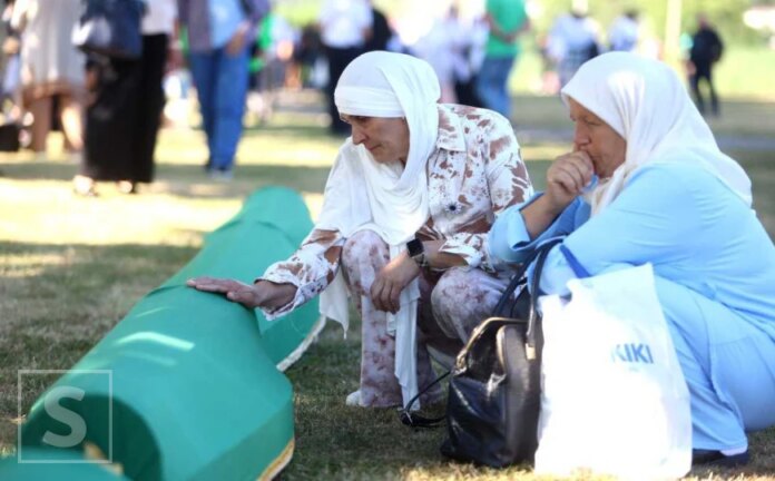 Majke Srebrenice oštro poručile EU: “Zar mislite da ćete poslije svega lako doći u Potočare?”