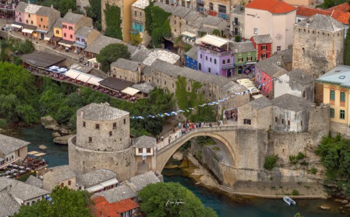 Mostar želi trg posvećen žrtvama femicida: “Nasilju nad ženama se moramo suprotstaviti”