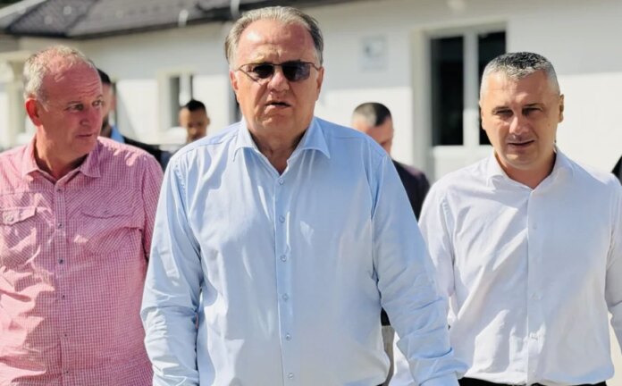 Nikšić i Dizdar u posjeti Srebrenici: “Preživjele žrtve genocida nisu same”