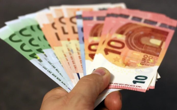 Oprez: U BiH se pojavili lažni euri, policija izdala upozorenje građanima