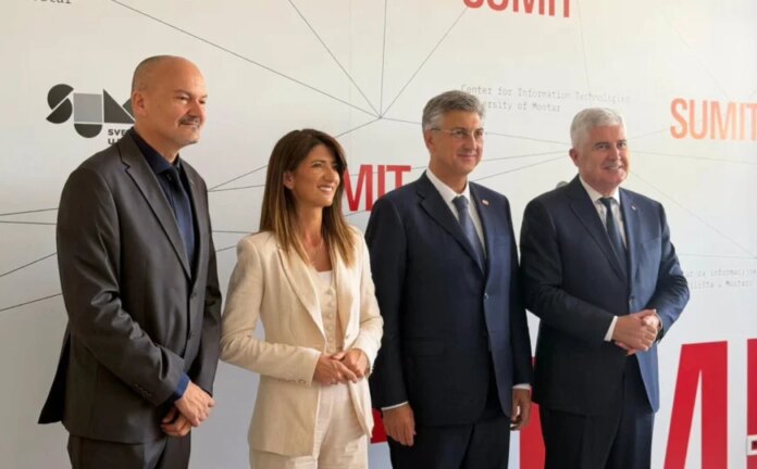 Plenković stigao u Mostar: Najavljeni ugovori vrijedni gotovo 26 miliona eura