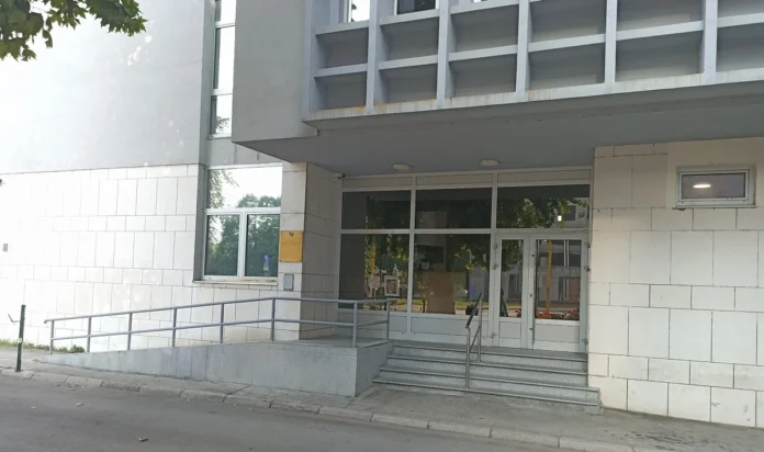 Poseban predmetTužilaštvo TK provjereva da li je djevojčica koja je nožem povrijedila dvije učenice bila izložena nasilju