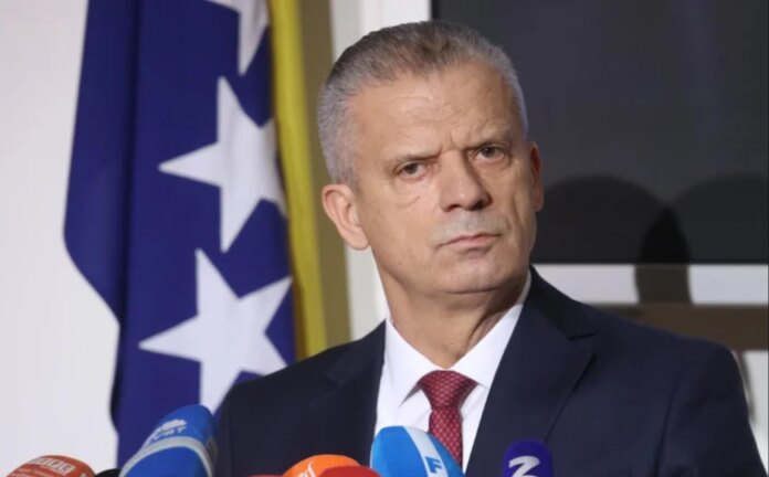 Radončić: Zabraniti ulazak u EU na pet godina za zvaničnike koji budu prisustvovali sahrani zločinca