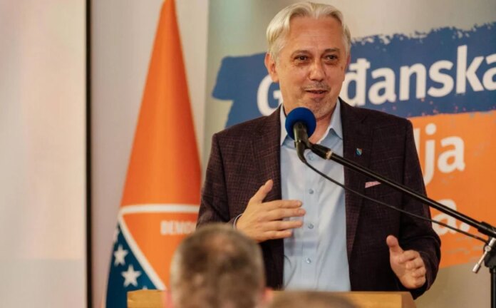 Slaven Kovačević na predizbornom skupu u Maglaju: “Spreman sam braniti državu do posljednjeg dana”