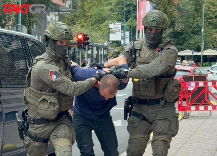 Učestvovala tri MUP-a i OSASamedin Fišić Šišmiš i ostali uhapšeni u velikoj akciji "Pantera" predati Tužilaštvu KS