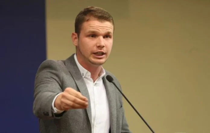 Uhapšen mladićOpljačkan Draško Stanivuković, ukrali mu ne baš svakodnevno vozilo