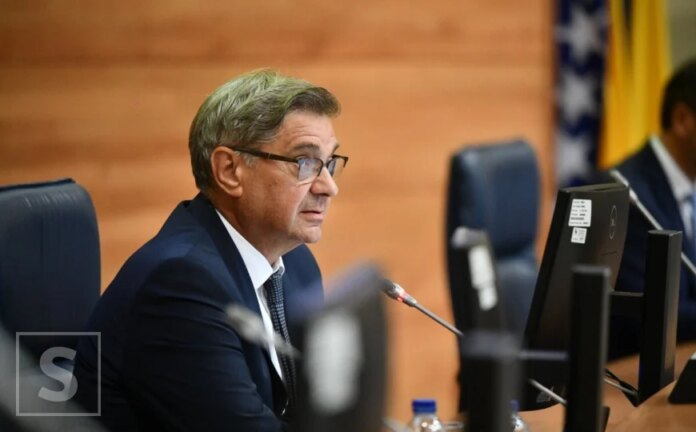 Zvizdić o Suljagićevoj izjavi: “Institucije države ne smiju biti scena za političke predstave”