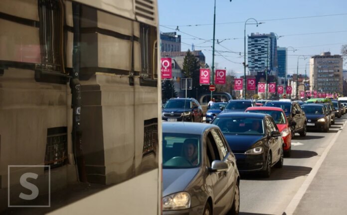 BIHAMK: Obustave na autocesti A-1, radovi širom BiH i kolona na graničnom prijelazu Velika Kladuša
