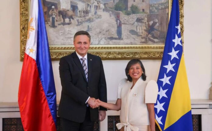 Bećirović primio akreditivna pisma novoimenovanih ambasadora četiri države u BiH