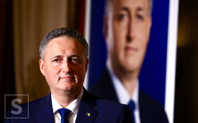 Denis Bećirović nakon pobjede: Narodna mudrost kaže – u pobjedi se ne uzvisi, u porazu se ne ponizi