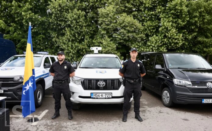 Granična policija BiH prodaje devet vozila: Cijene već od 3.600 KM