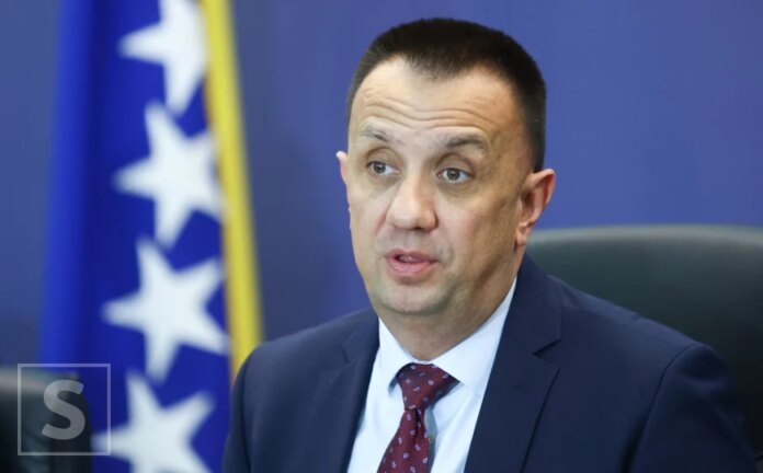 Lakić potvrdio: Zeničkim rudarima isplaćene plate, evo šta ih sada čeka