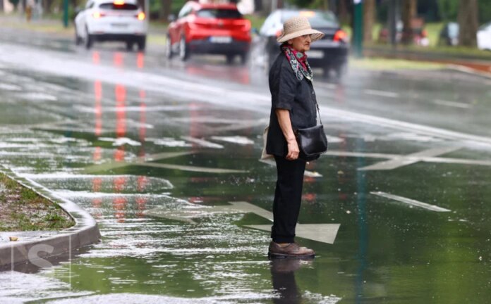 Meteorolozi najavili kišu, grmljavinu i snijeg: U dijelovima BiH moglo bi pasti i do 40 litara kiše