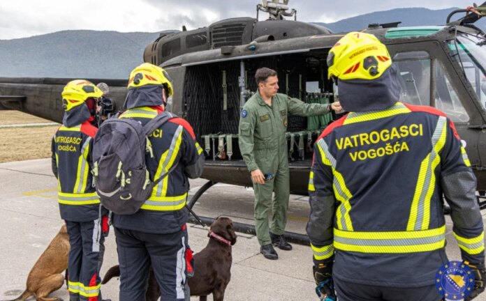Psi koji spašavaju živote prošli posebnu obuku s helikopterima EUFOR-a