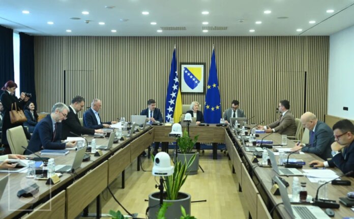 Vijeće ministara BiH danas zasjeda: Fokus na budžetu, vojnim vježbama i tajnom izvještaju OSA-e
